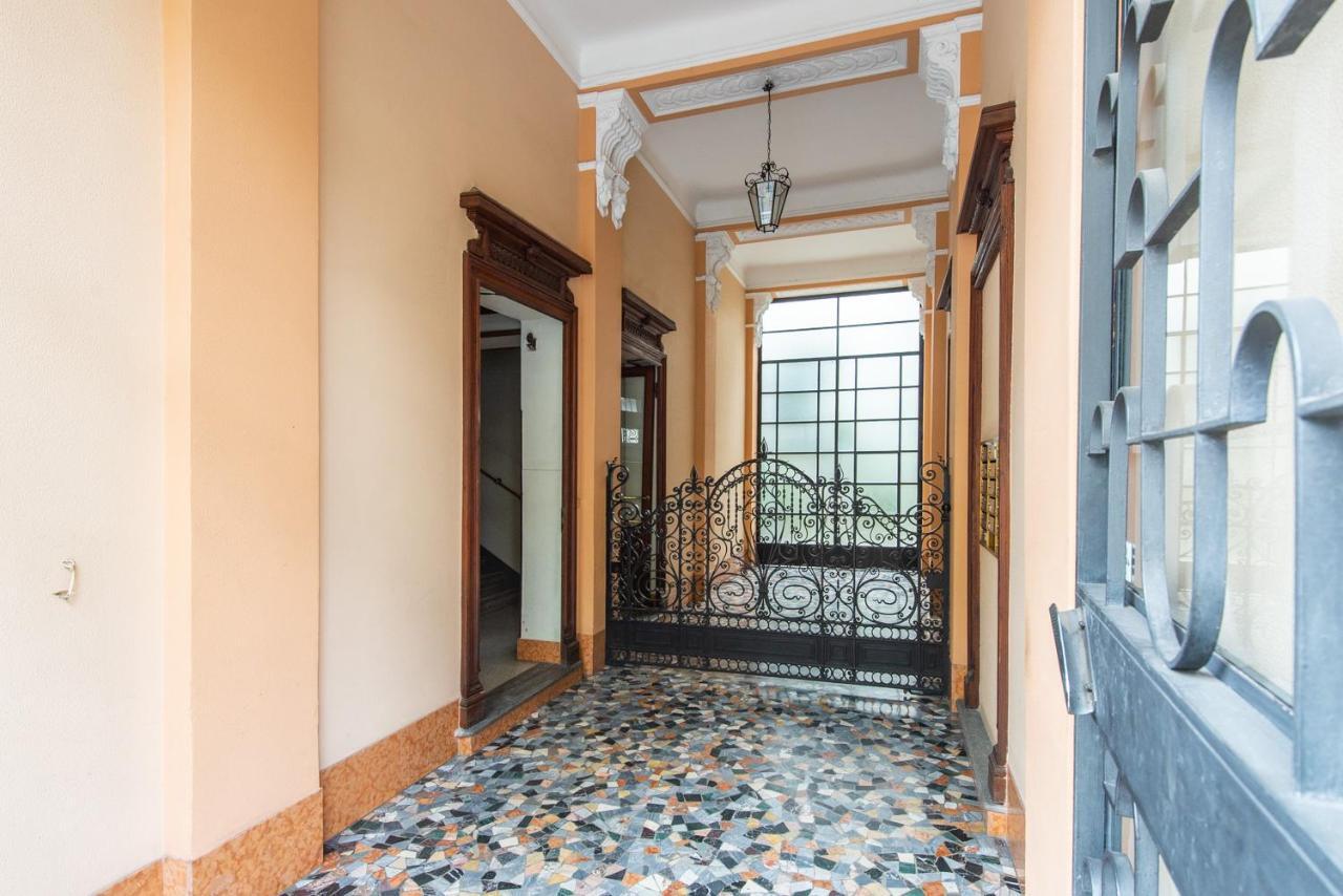 Elegante Casa Liberty Appartement Milaan Buitenkant foto